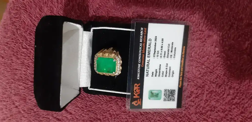 NATURAL EMERALD (ZAMRUD COLOMBIA) 13 Crt + Memo