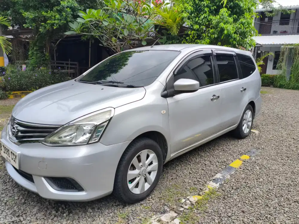 Grand Livina Sv 2013/2014 CVT