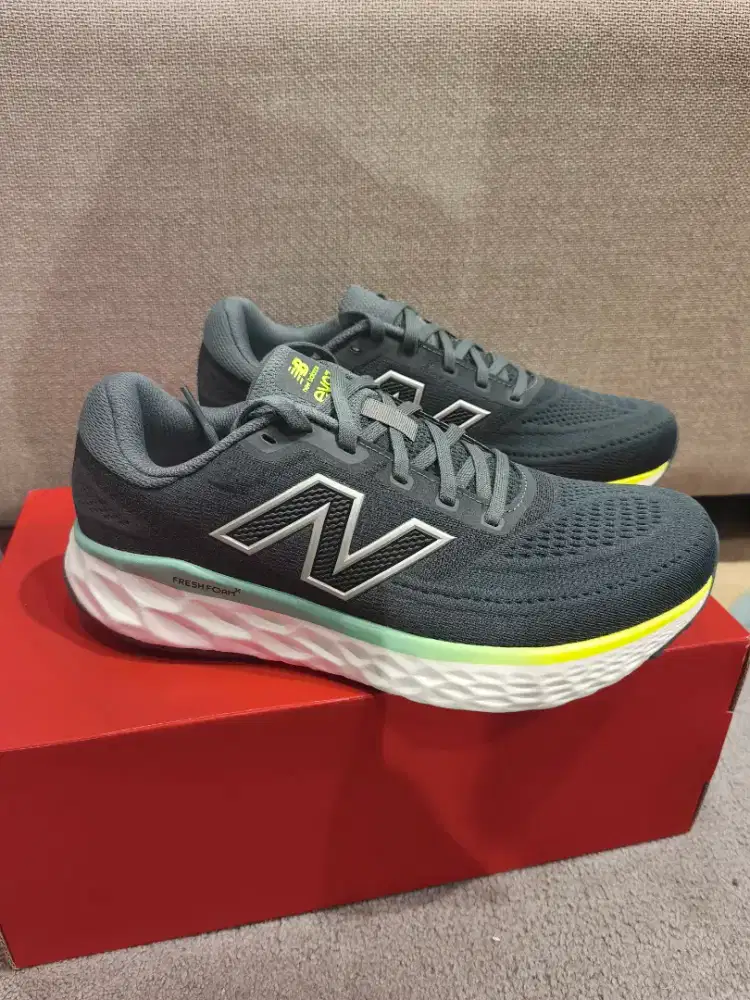 Sepatu running new balance original