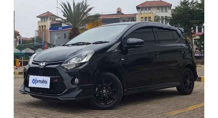 TDP 7,JT, Toyota Agya 1.2 GR Sport Bensin-AT Hitam 2022