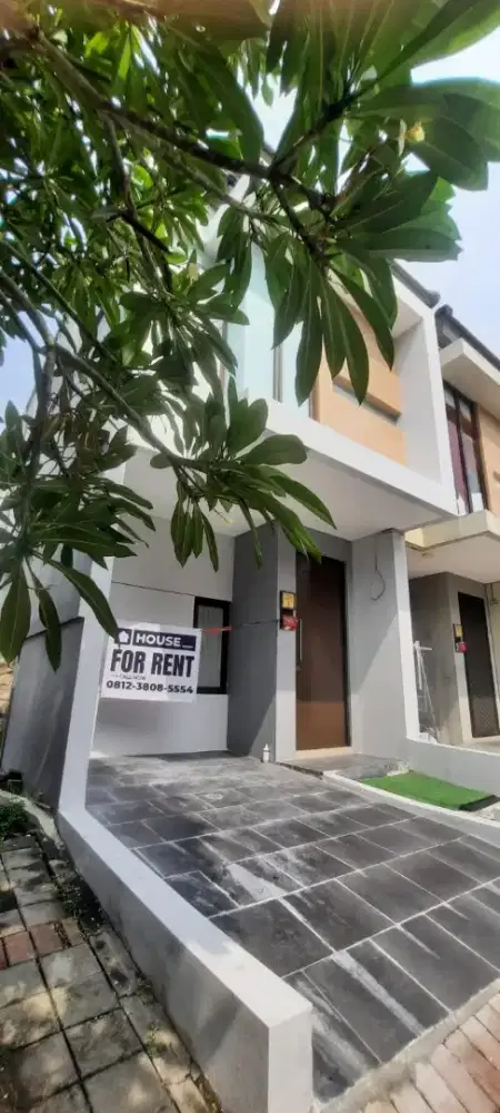 Disewakan rumah pojok konsep landed apartement
