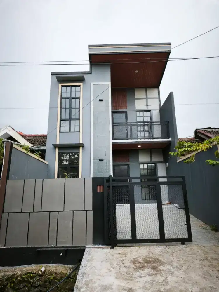 Dijual Rumah 2 Lantai Murah di Citra Indah City Cileungsi-Jonggol