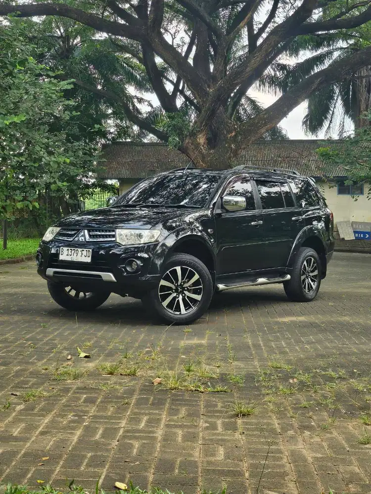 [TERMURAH] Mitsubishi Pajero Exceed 2.5 Diesel AT 2015