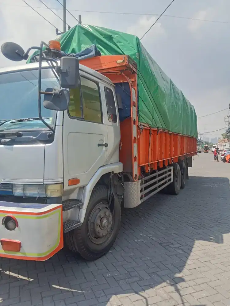 Di jual TRUK tronton Bak nissan PK 215S tahun 2008, kondisi siap pakai