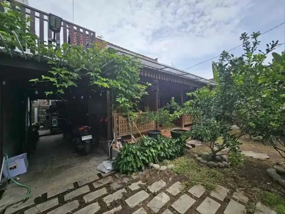 Dijual Tanah 2 Are Bonus Bangunan - Moh. Yamin Renon Denpasar