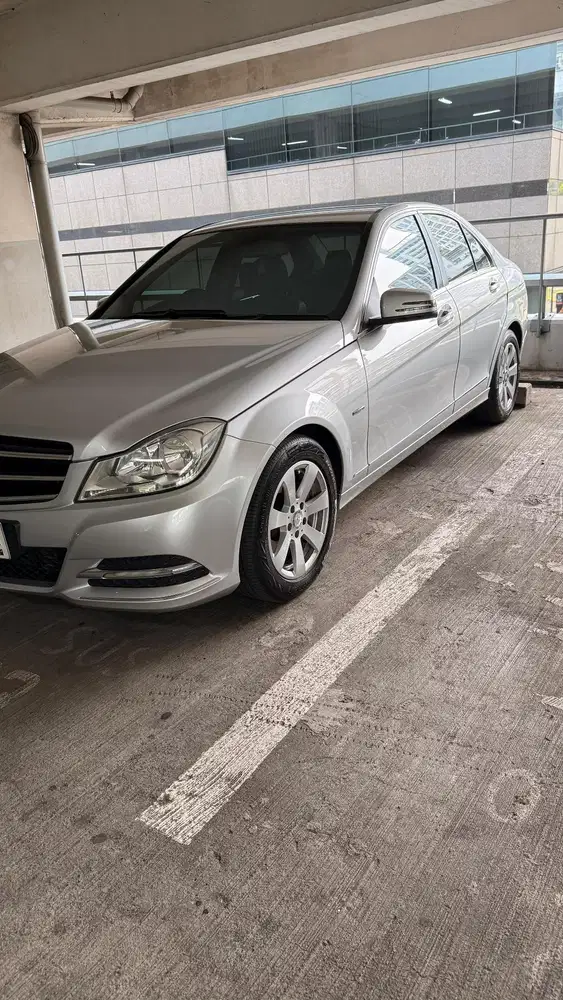 Mercedes-Benz C200 2012 Bensin