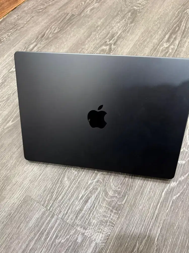 MACBOOK PRO 14 inc 16/512M4