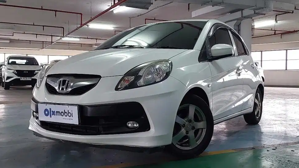 TDP 5,JT, Honda Brio 1.2 E Bensin-AT Putih 2015