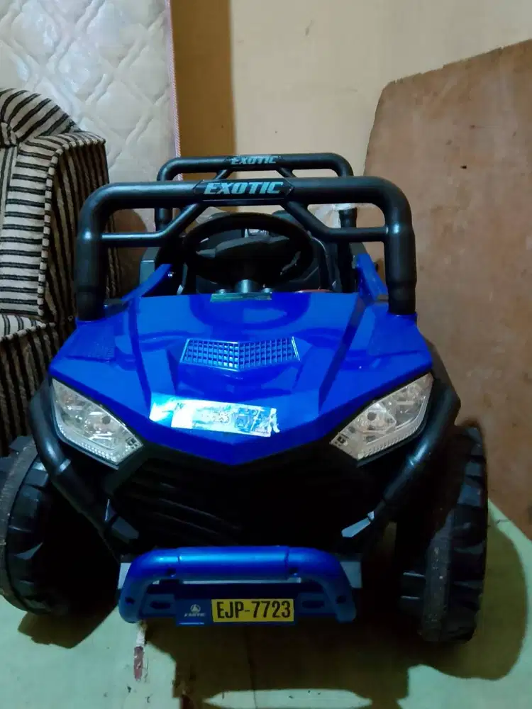 Di jual mobil aki merk exotic