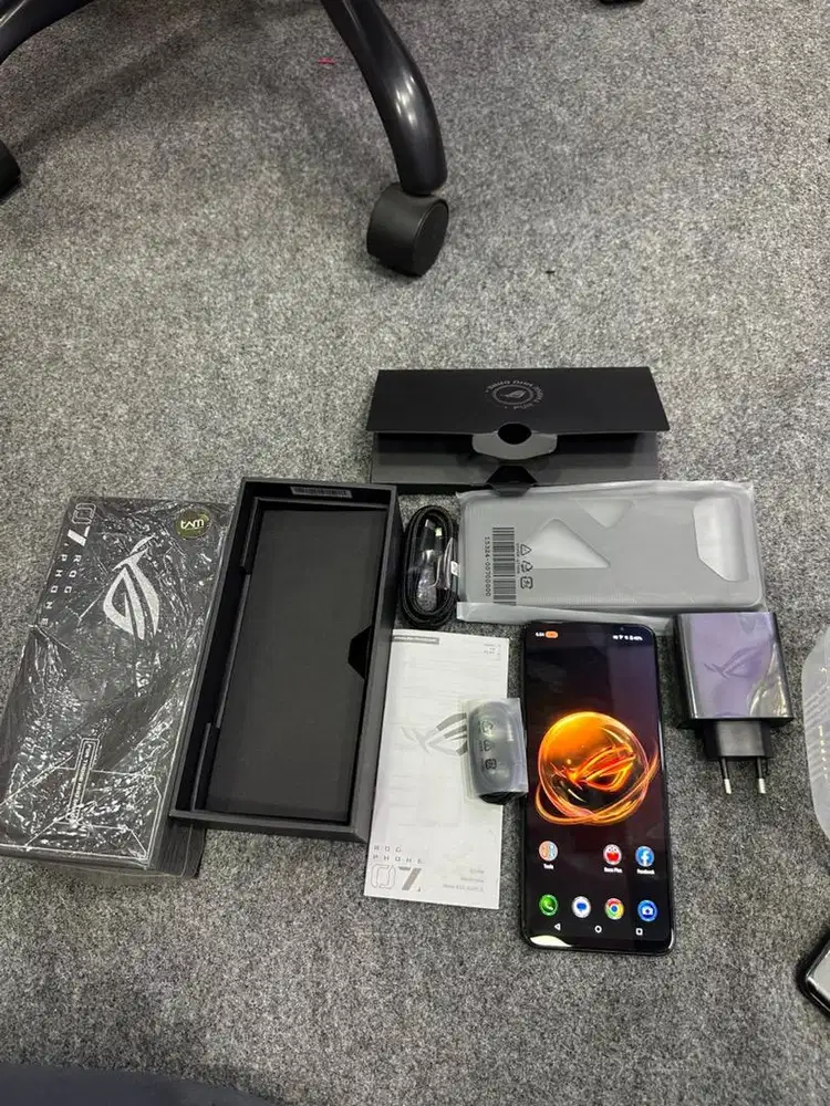 Asus ROG phone 7 8/256Gb Fullset Original Likenew Acc Fresh