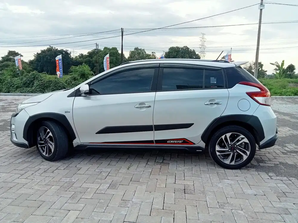 Toyota Yaris 2017 Bensin