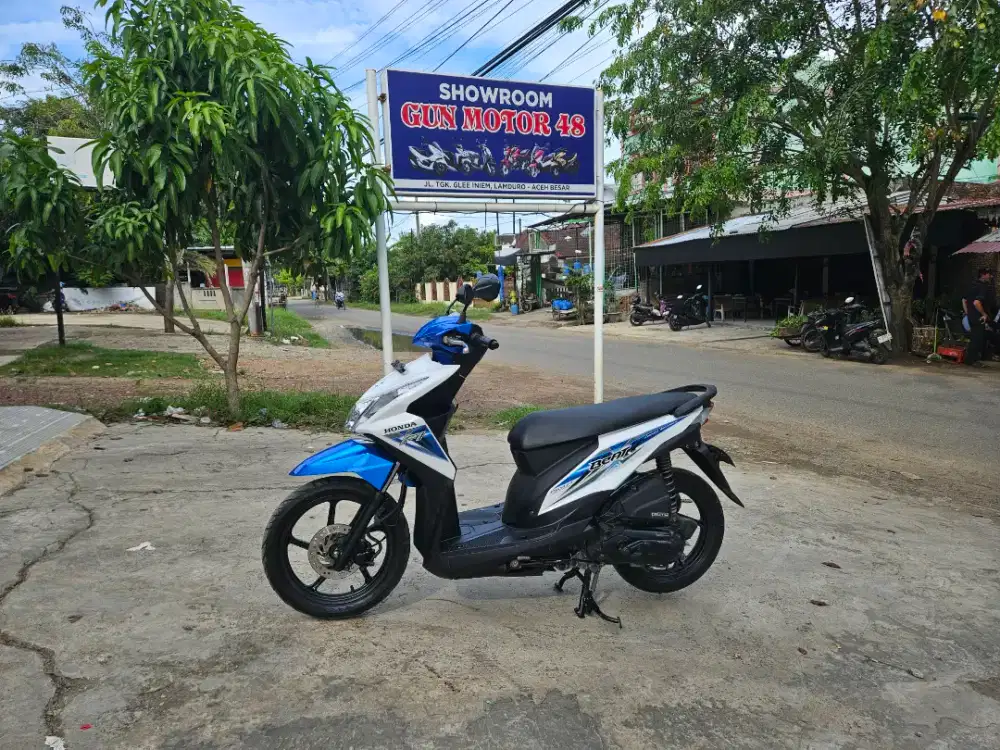 D jual honda beat tahun 2015