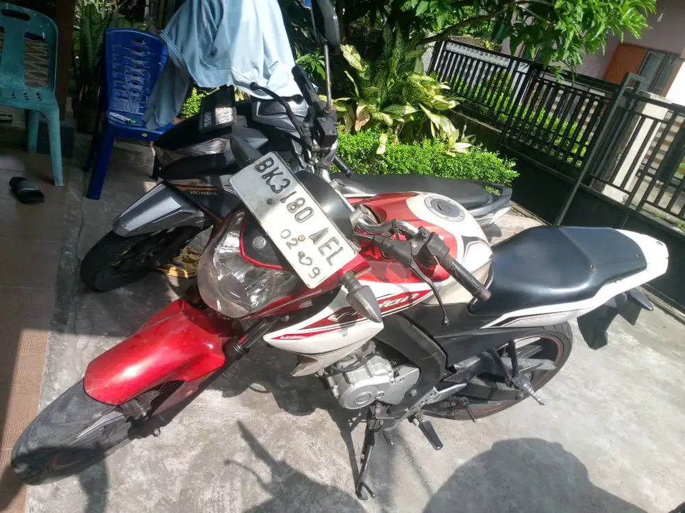 Dijual sepeda motor vixion