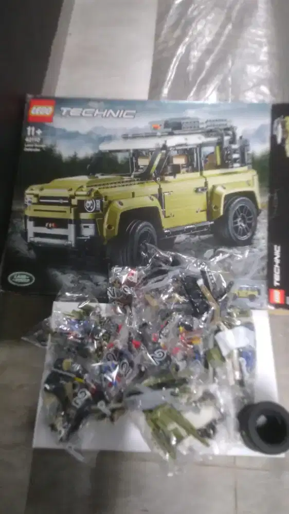 LEGO MOBIL LAND ROVER DEFENDER