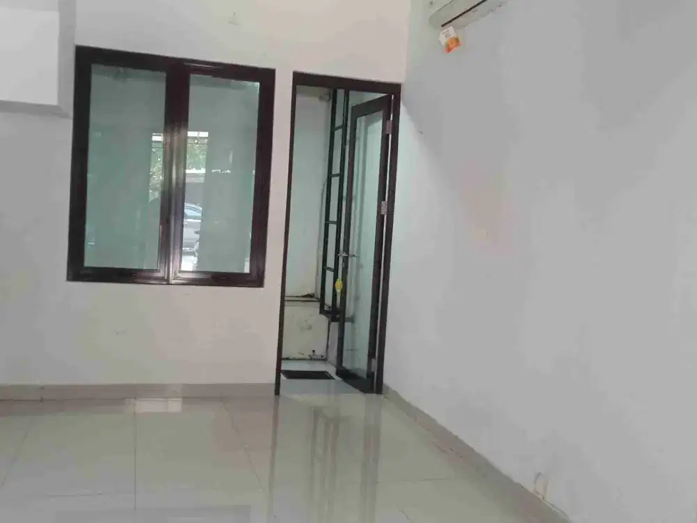 Sewa cepat Ruko 2 lantai renov di Savoy Jakarta Garden City (JGC) Cakung Jakarta Timur