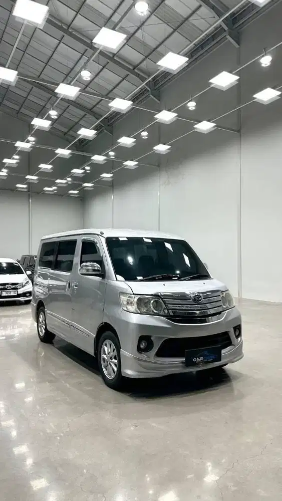 TDP 25jt! Daihatsu Luxio X MT 2016, Plat L, KM 90rb, Pajak Panjang