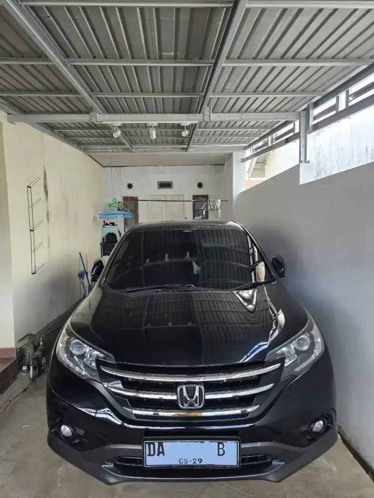 HONDA CR-V 2,4 Tahun 2013 Matic warna Hitam