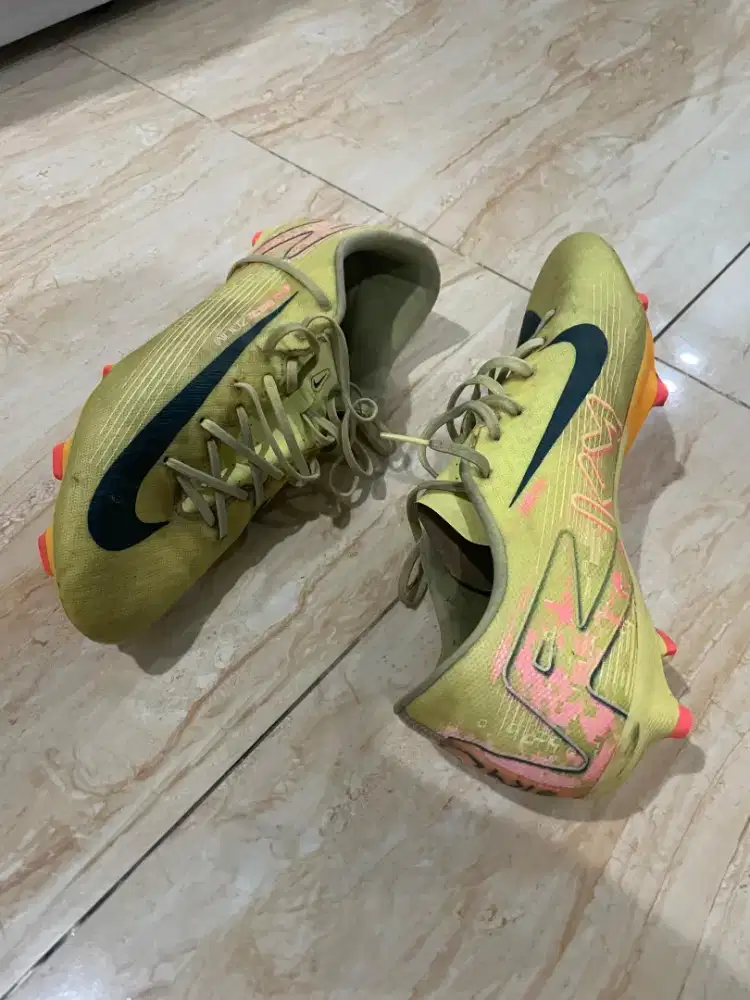 Sepatu Bola Nike Mercurial Vapor 16 Academy KM FG/MG Original