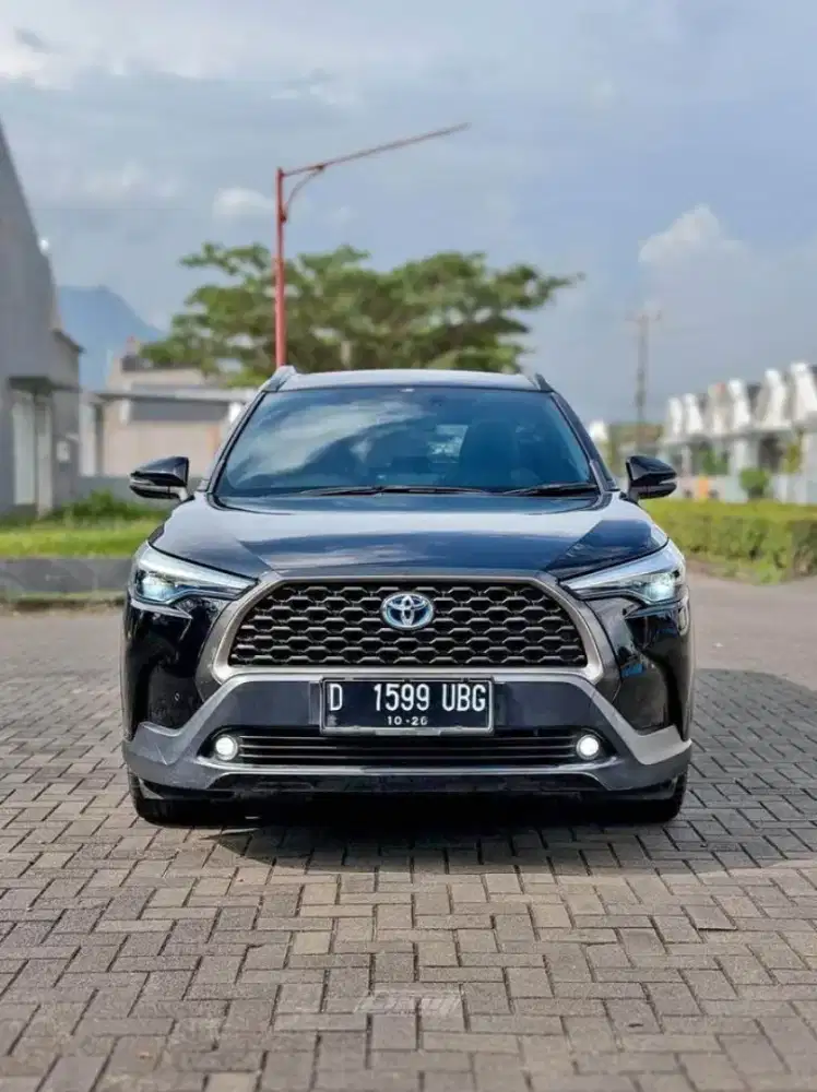 Toyota Corolla Cross HEV A/T 2021
Full record service 
Km Low 127rb