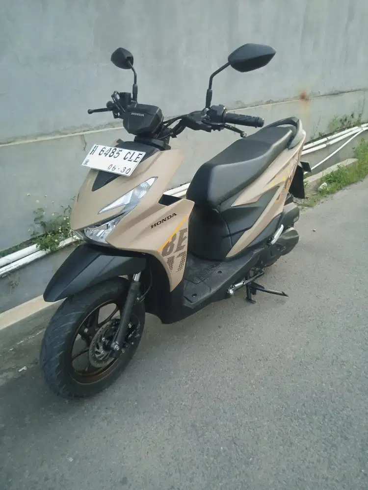 Honda Beat Street 2025 coklat