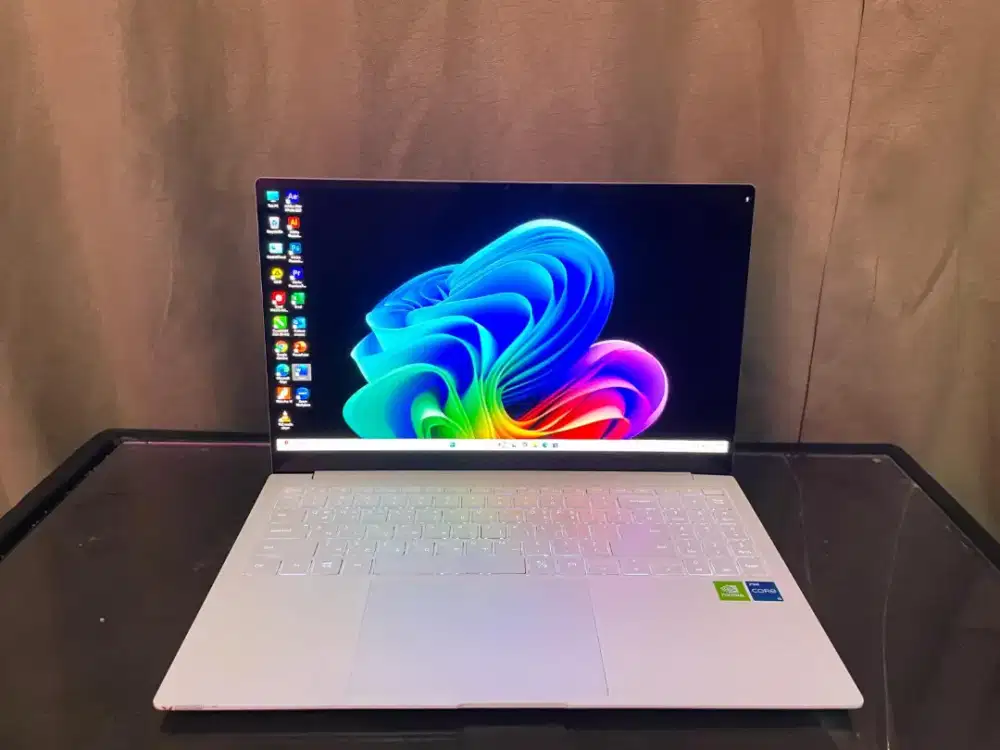 JUAL BELI LATOP BEKAS ATAU RUSAK KITA BELI SEMUA