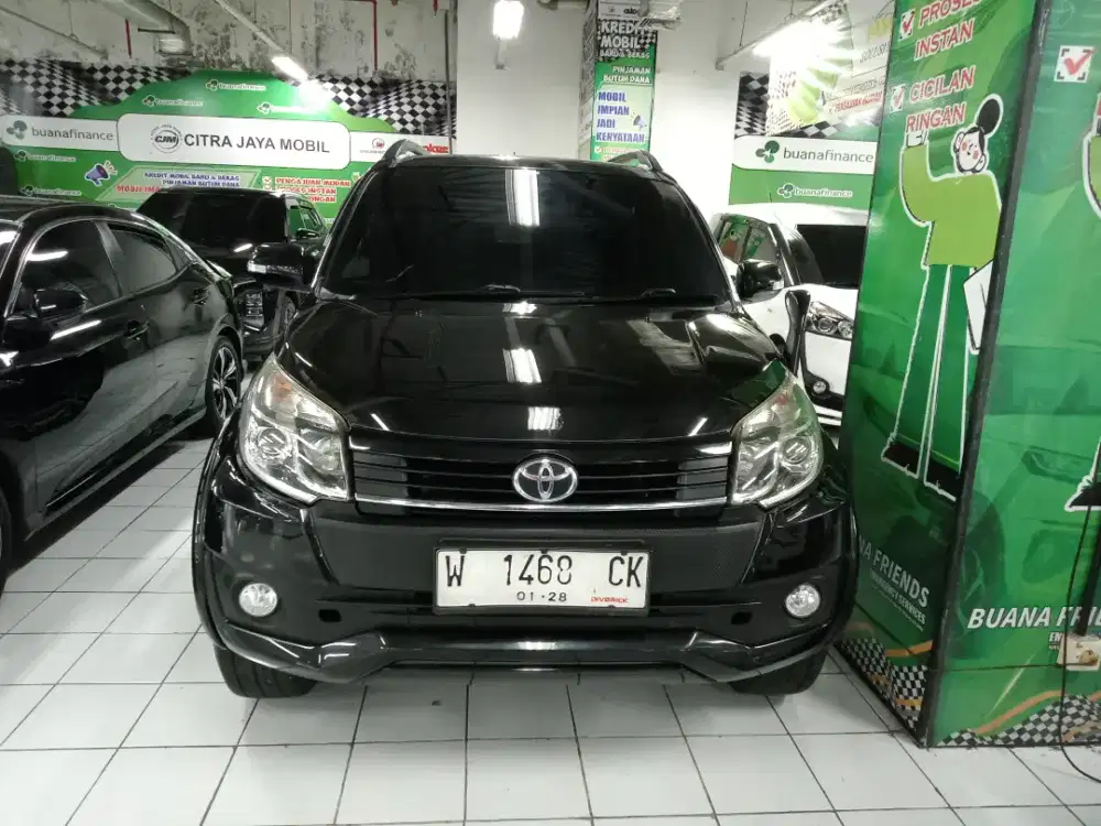 TOYOTA RUSH G MT 2017 HITAM