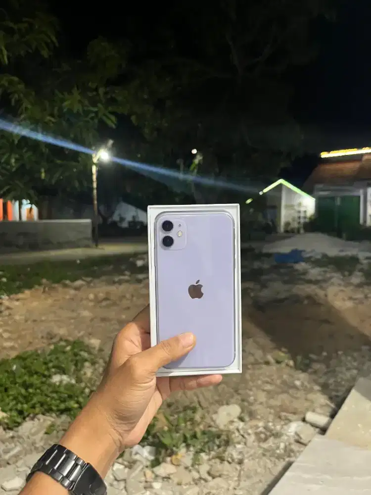 Iphone 11 purple