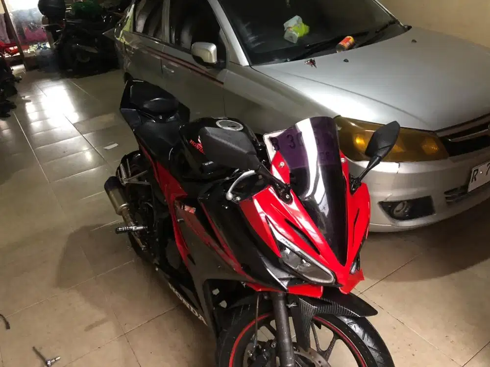 CBR150facelift edisi jual santai