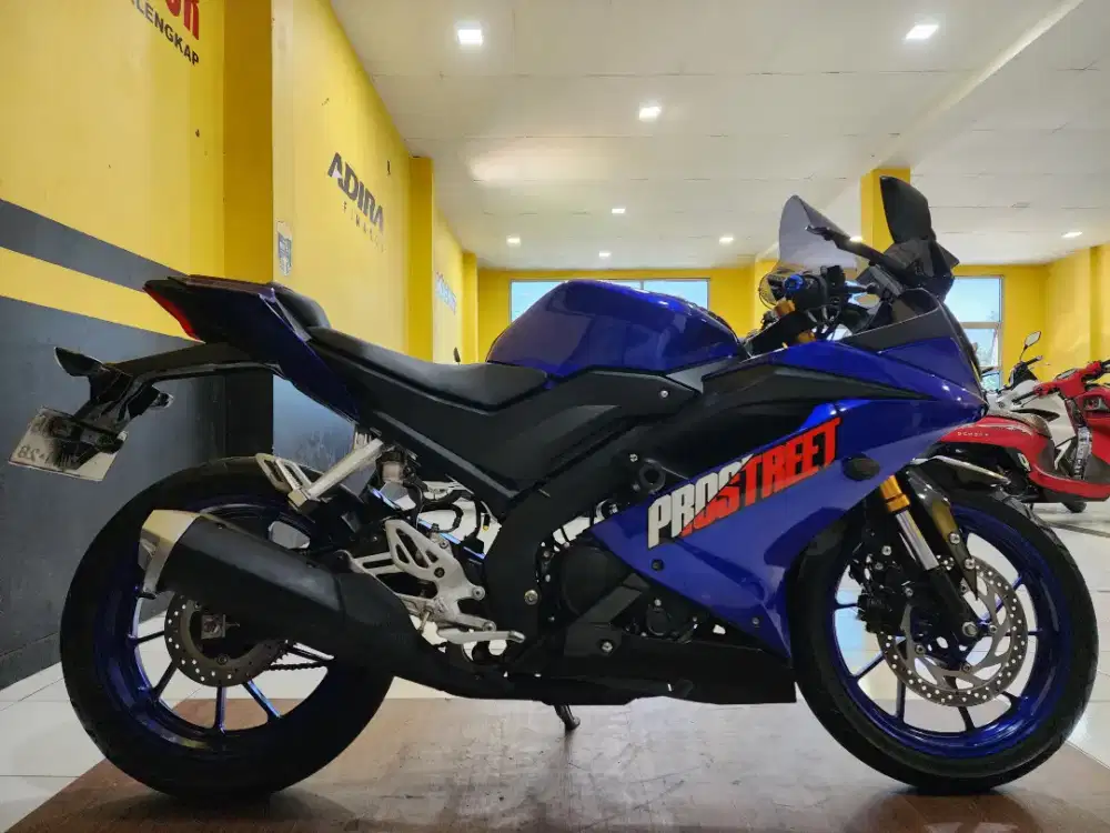 All new R 15 vva 2018