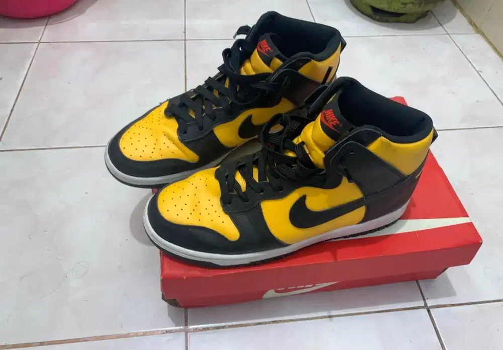 Jual Air Jordan High Dunk Retro Goldenrod
