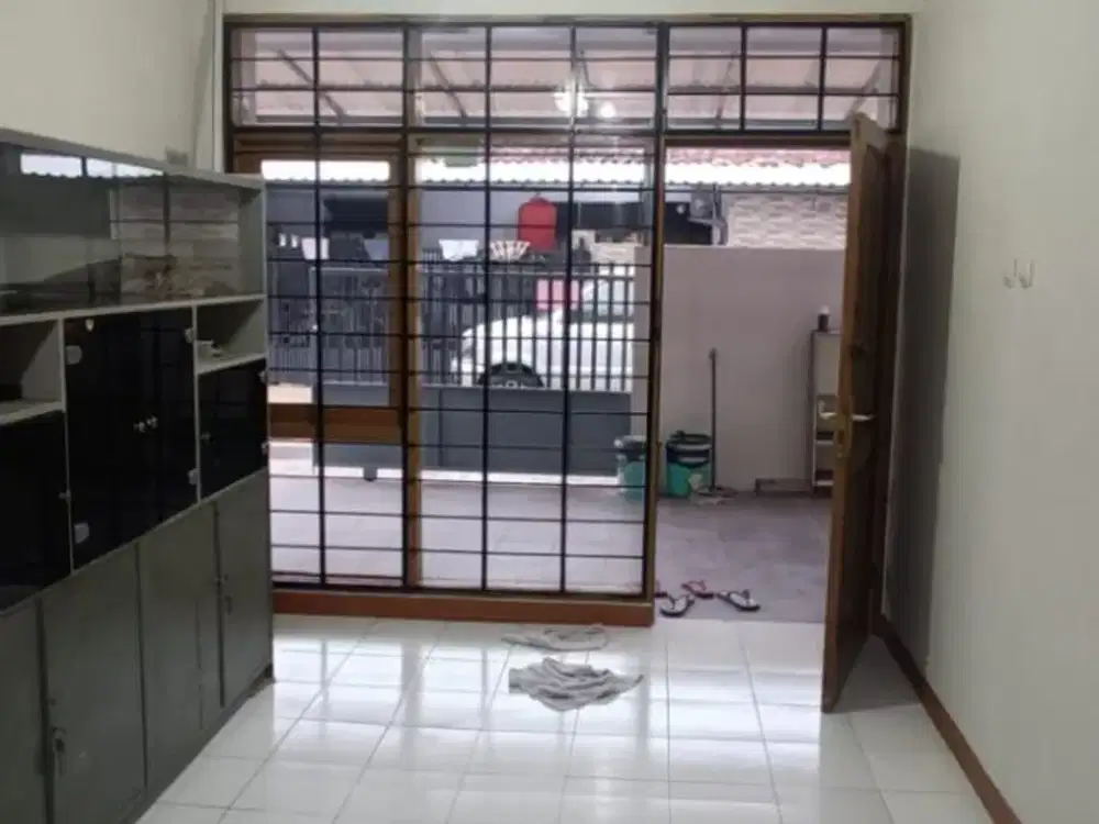 rumah di taman kopo indah dekat mall dan sekolah