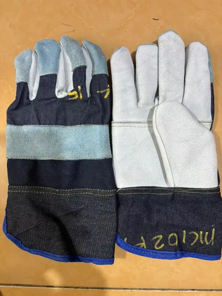 Sarung tangan kulit proyek
