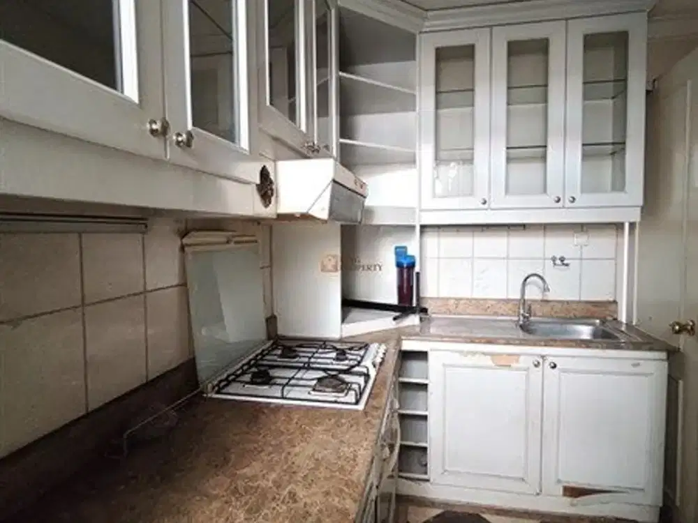 Akses Langsung ke Grand Slipi Tower Jual 2BR Unfurnished di Apartemen Slipi Fasilitas Kolam Renang, Gym Dekat Bundaran Slipi, Senayan, Pintu Tol