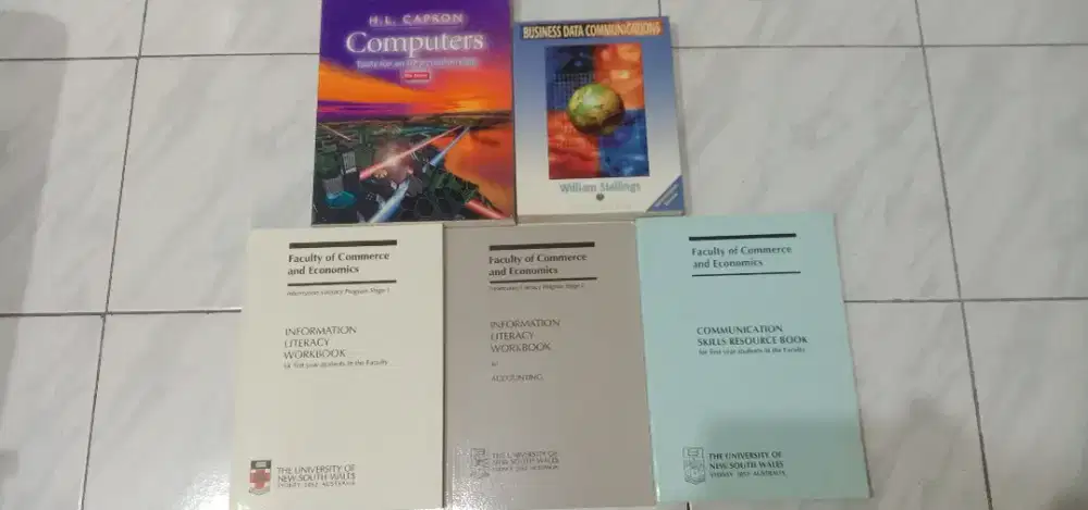 Buku Literasi Economics, Accounting, Computer (5 pcs)