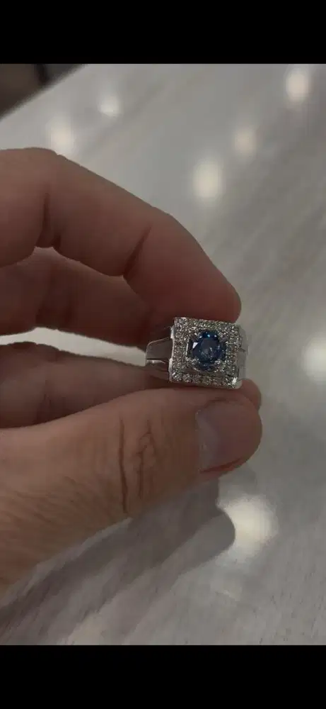 Blue sapphire srilanka berlian