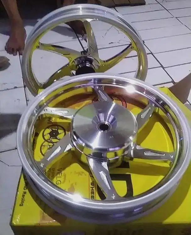 Velg Vnd Sixstar Vario 125/150 R14