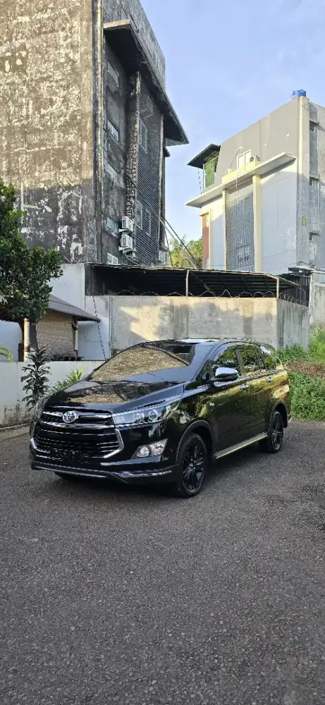 BU Toyota Kijang Inova Venturer 2.0 AT 2020 like new