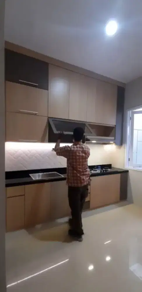 Jasa Bikin Kitchen Set Minimalis Surabaya, Kaloka Interior