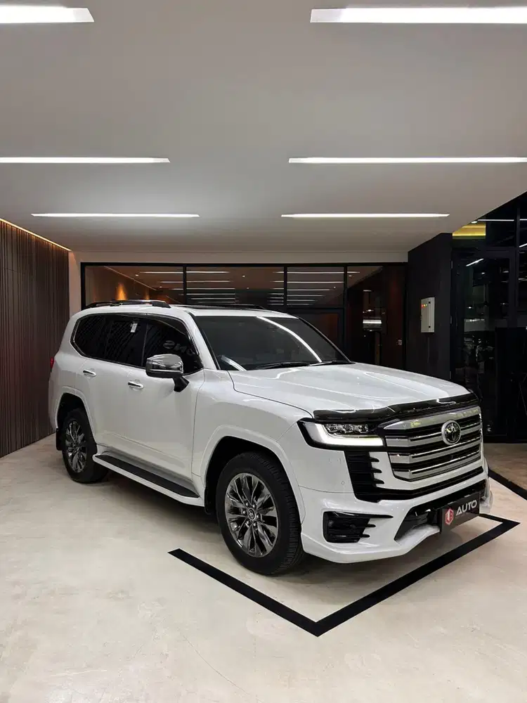 Toyota Land Cruiser LC300 VXR 2025 LC 300 Putih Nik 2024 B1899LX
