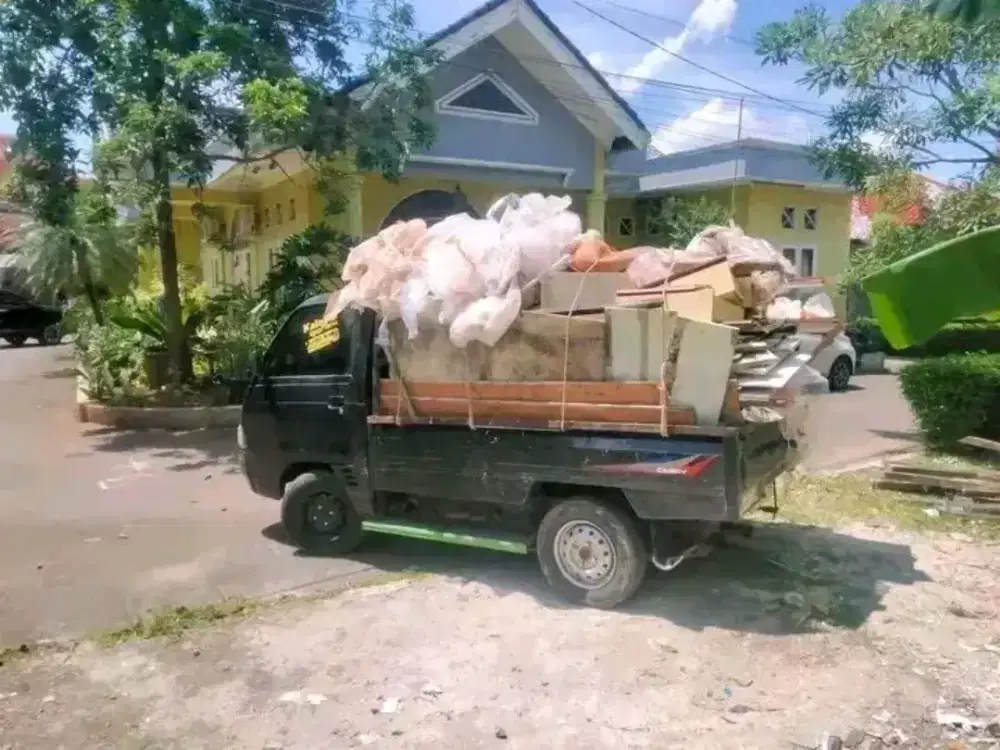 Jasa pembuangan puing dan sampah