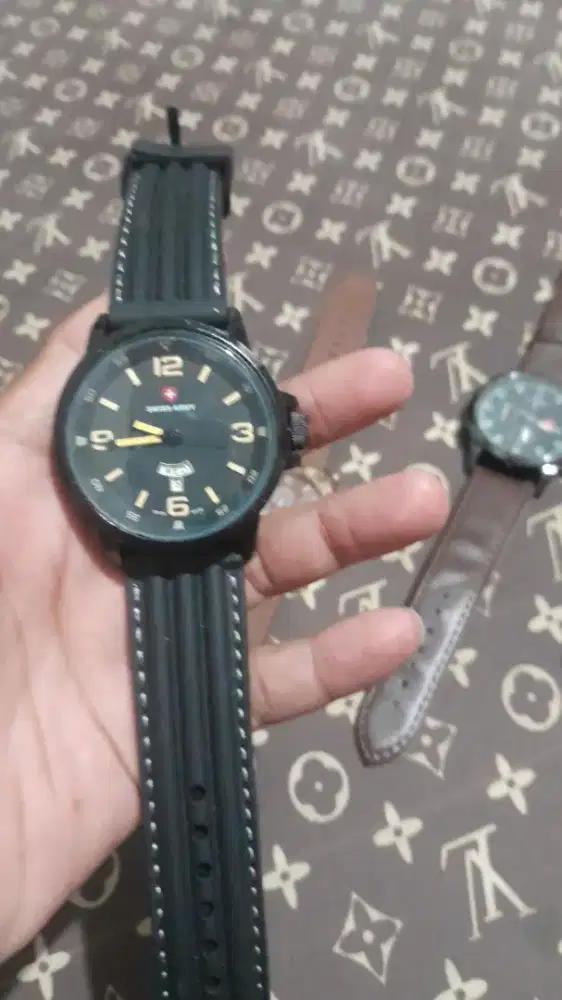 Jam Tangan Swiss Army