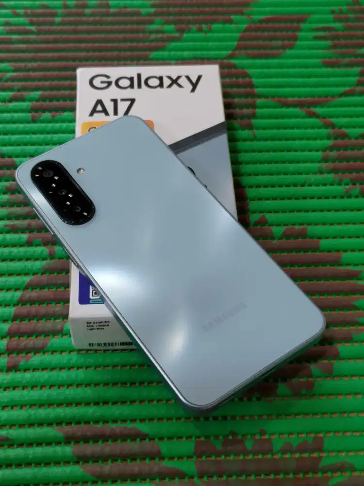 Samsung a17 4g 8/256 gb