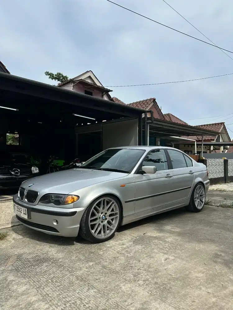 BMW E46 325 6 Cylinder