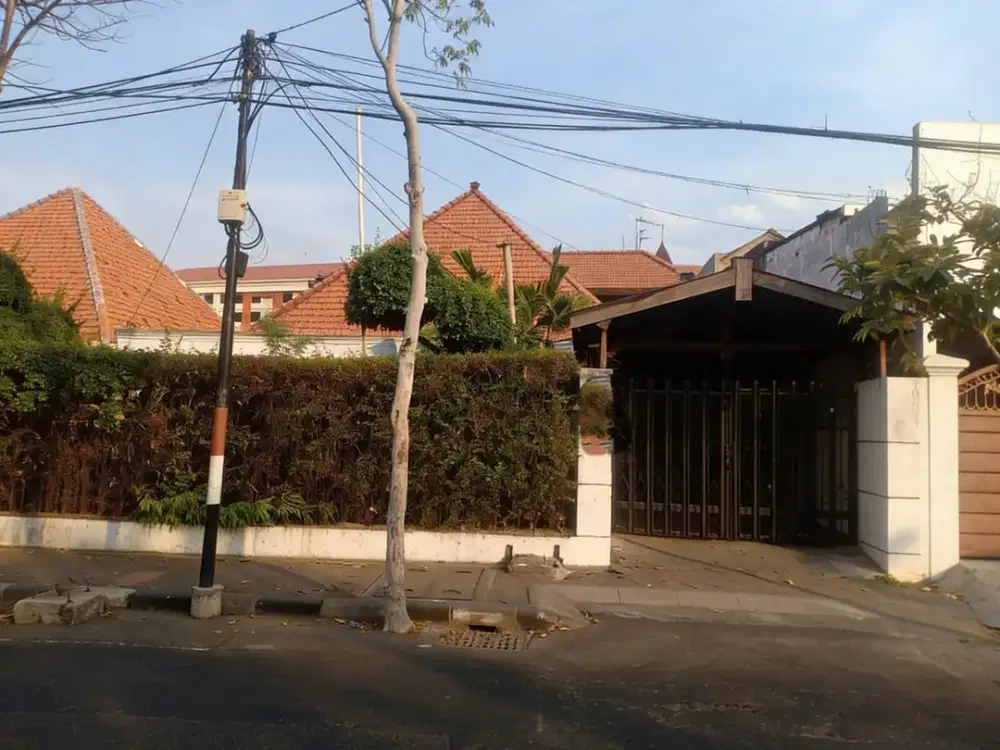 Dijual Rumah Besar Asri 6KT Kutai Darmo