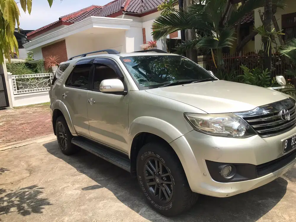 Toyota Fortuner 2011 Diesel