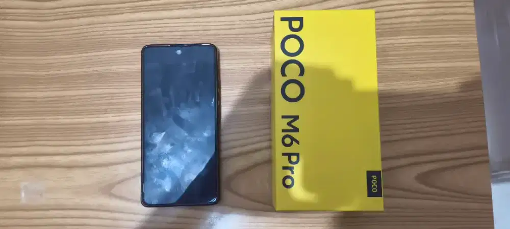Poco M6 Pro Hitam