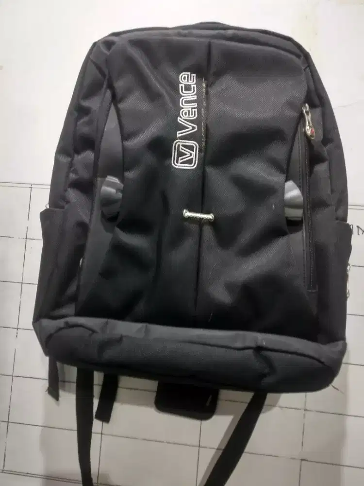 Tas sekolah kerja dan santay