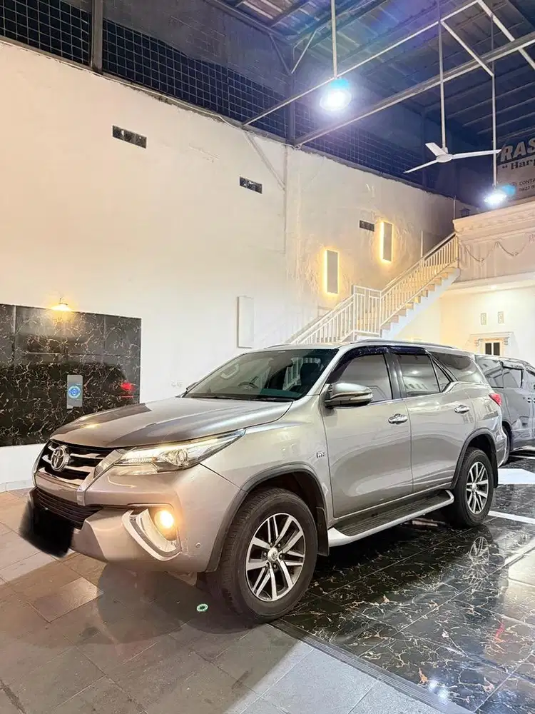 Fortuner Srz 2016 2.7 Istimewa Full orsinil !! Km low tangan 1 jual bu
