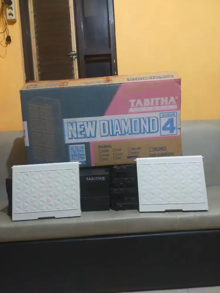 LEMARI PLASTIK TABITHA 4 SUSUN PUTIH