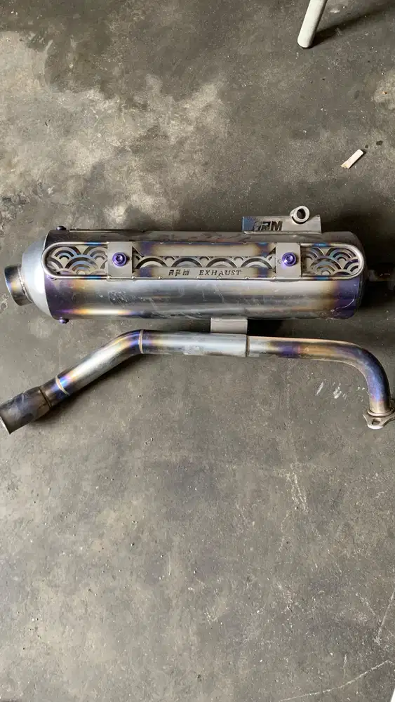 Knalpot arm exhaust v2 luster buat motor nmax new dan aerox new